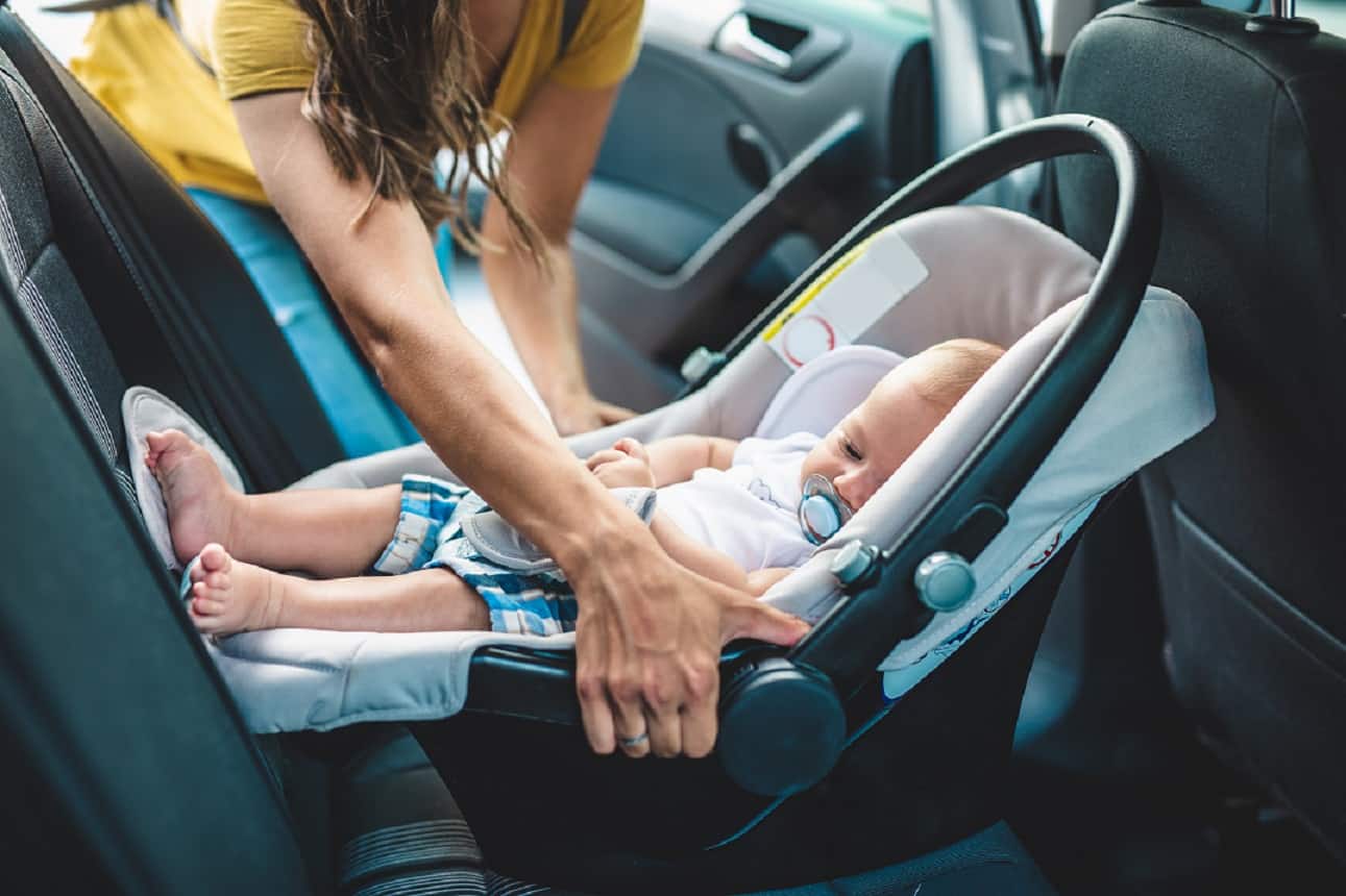 Infant car seat – is the cheapest version enough?