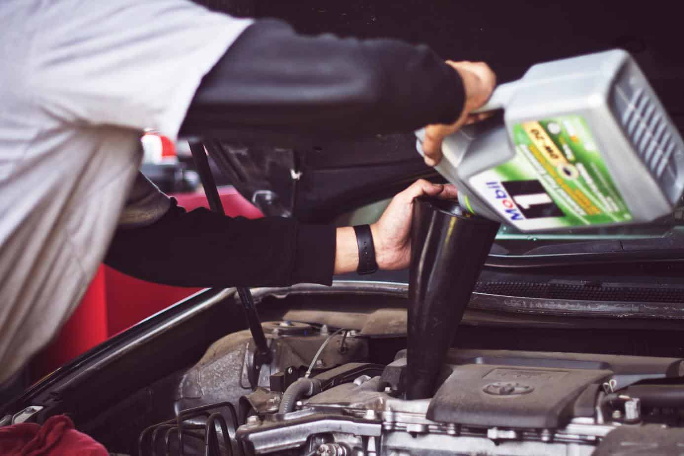 How to check the technical condition of a car before a trip?